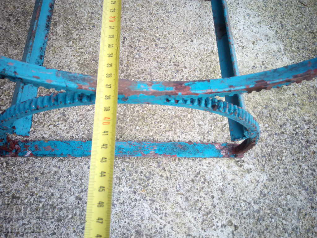 Old barrel stand- 2 counts - 5 Old barrel stand- 2 counts - 5