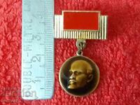 Old badge bearer Lenin