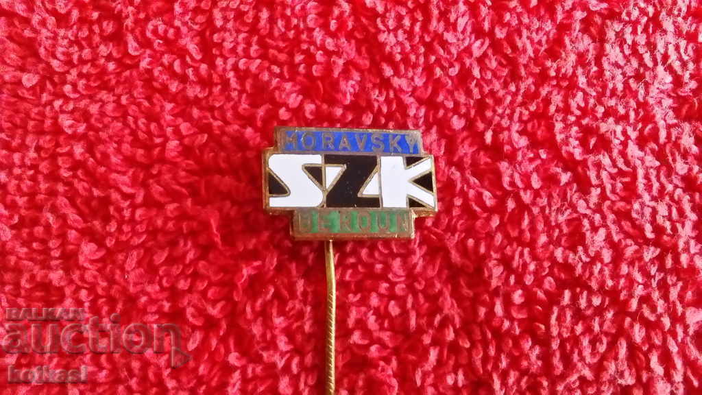 Auction Old solid bronze pin badge SZK MORAVSKY BEROUN Auction Old solid bronze pin badge SZK MORAVSKY BEROUN