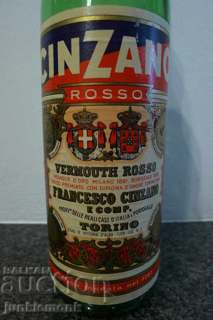 COLLECTION BOTTLE OF VERMUT "CINZANO", 80'S YEARS !!! with price 0.50 BGN | € 0.26