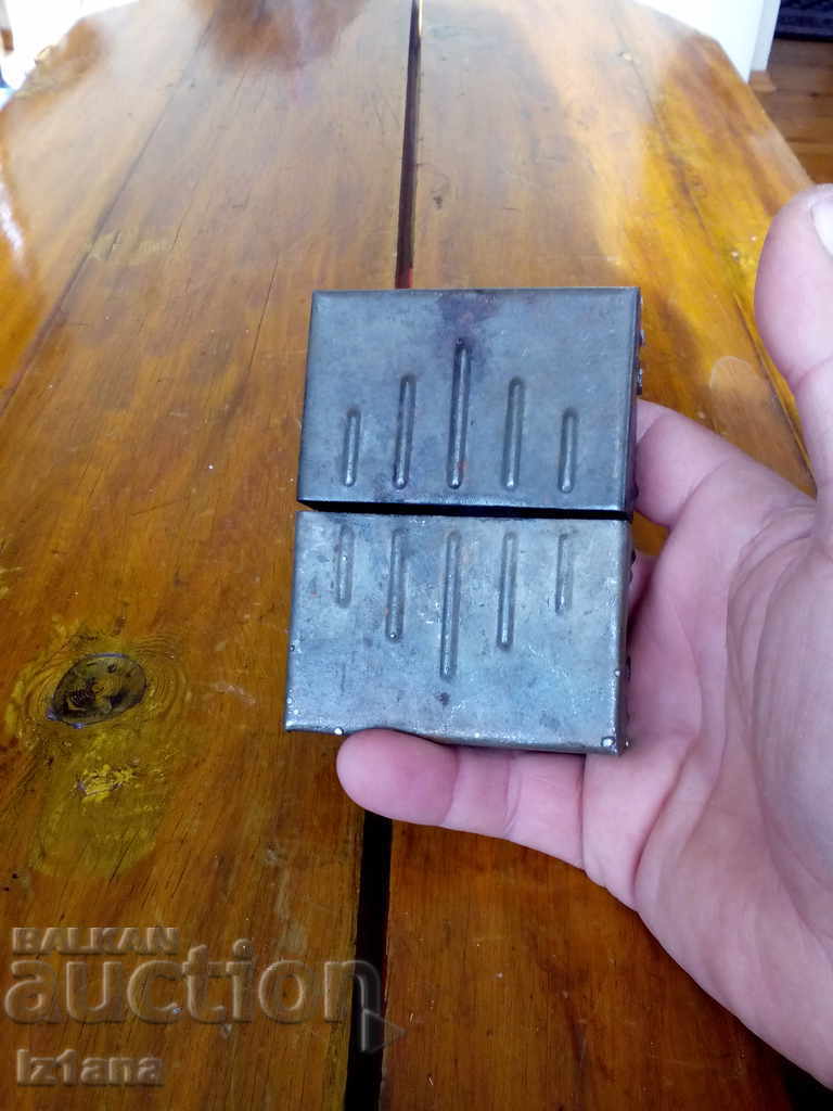 Old cooker, cooker for dry alcohol with price 20.00 BGN | € 10.23 Old cooker, cooker for dry alcohol with price 20.00 BGN | € 10.23