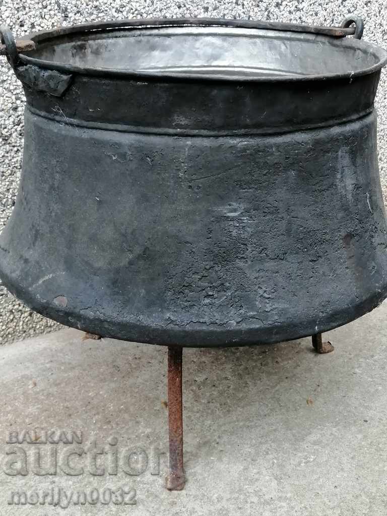 Old harania, a copper pot, a big boiler, a baker, a bumper - 5 Old harania, a copper pot, a big boiler, a baker, a bumper - 5