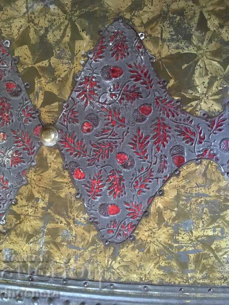 Auction CHAIR CHEST METAL HARDWARE Auction CHAIR CHEST METAL HARDWARE