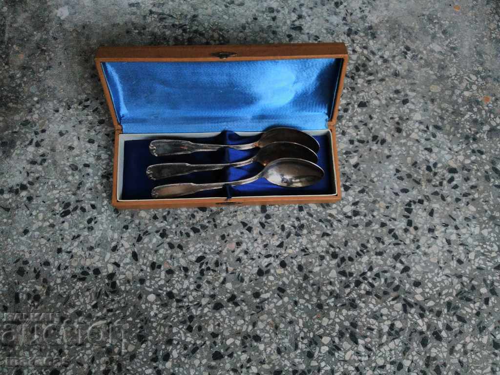 Επιχρυσωμένα σκεύη με τιμή 42.00 BGN | € 21.47 Επιχρυσωμένα σκεύη με τιμή 42.00 BGN | € 21.47