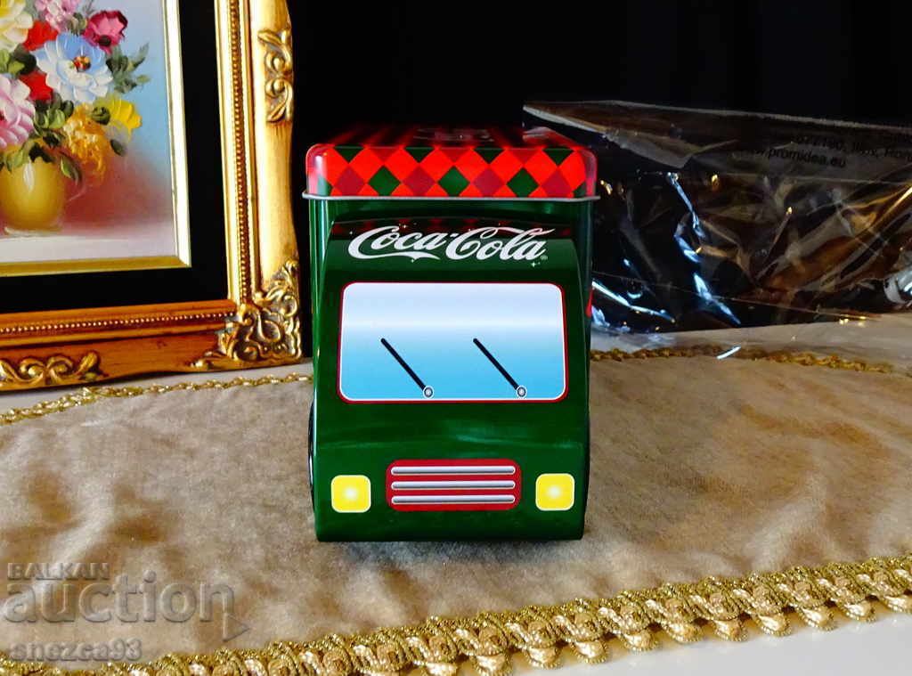 Coca-Cola truck, metal can. with price 10.00 BGN | € 5.11
