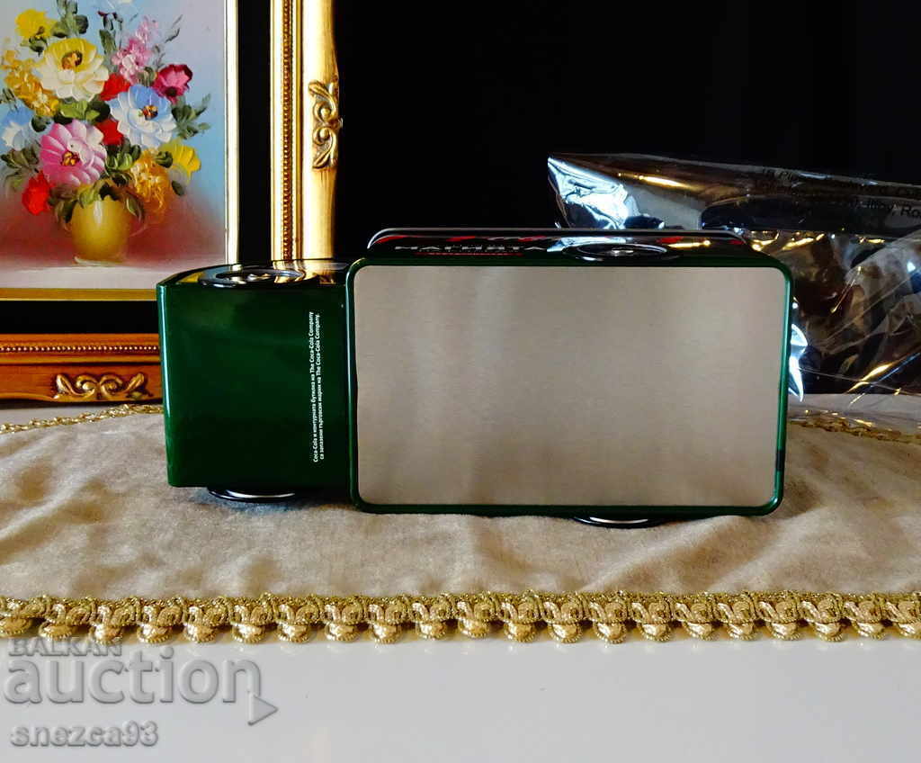 Coca-Cola truck, metal can. - 5