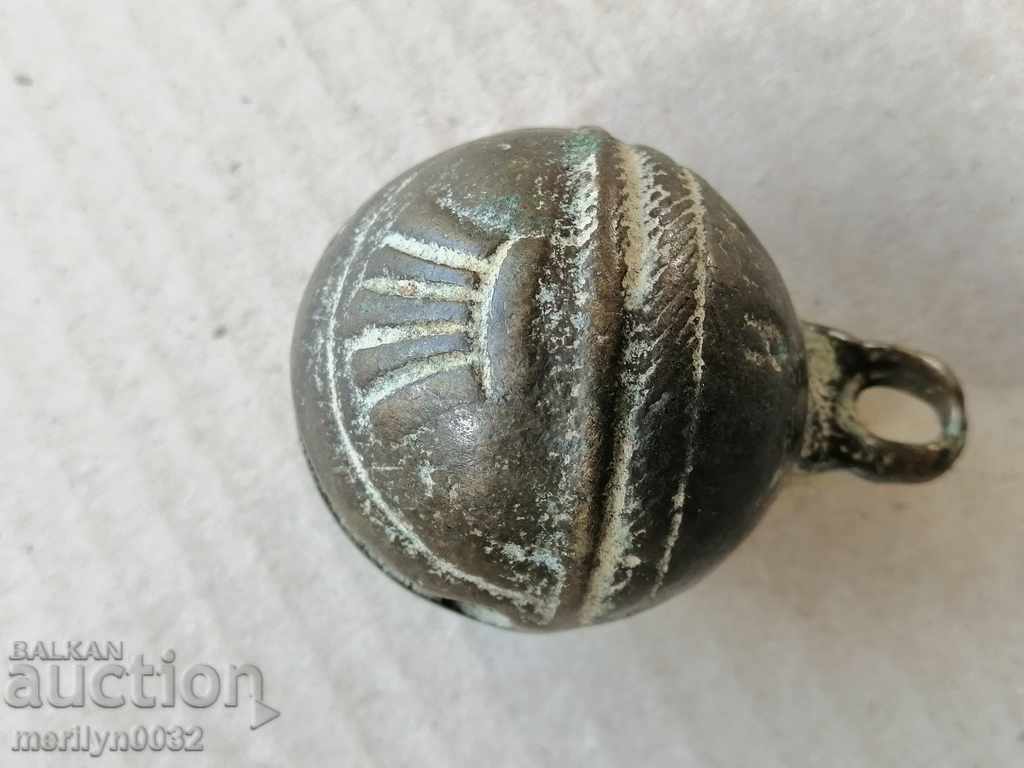 Bronze "nut" type horse cart bell - 19th century with price 38.00 BGN | € 19.43 Bronze "nut" type horse cart bell - 19th century with price 38.00 BGN | € 19.43