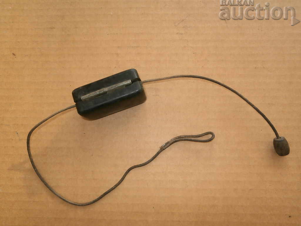 Auction OLD SHAVER SHARPENER Knife Sharpener WW2 WWII Auction OLD SHAVER SHARPENER Knife Sharpener WW2 WWII