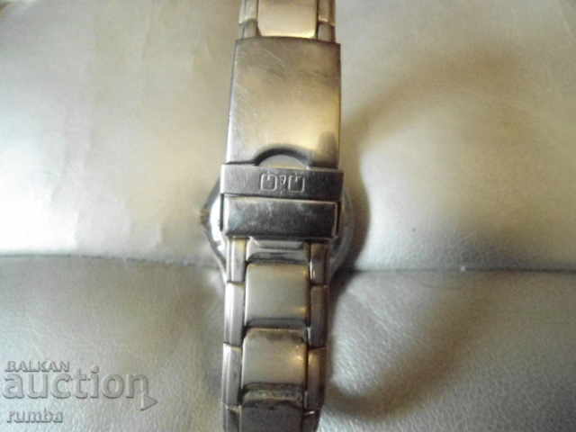 Auction Q and Q Auction Q and Q