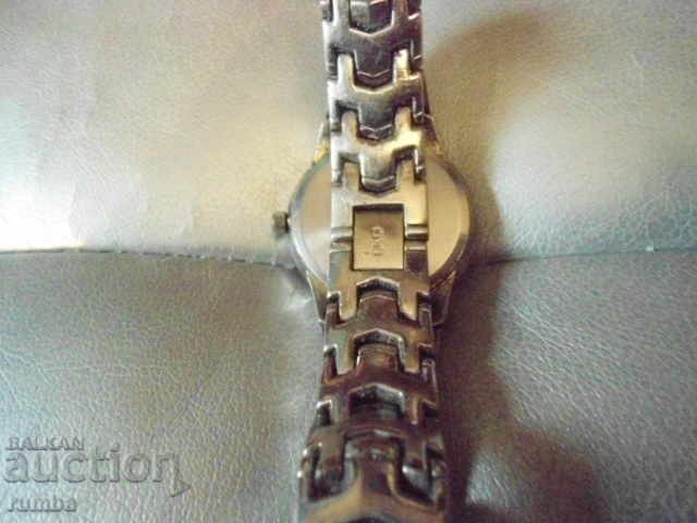 Auction Q and Q Auction Q and Q