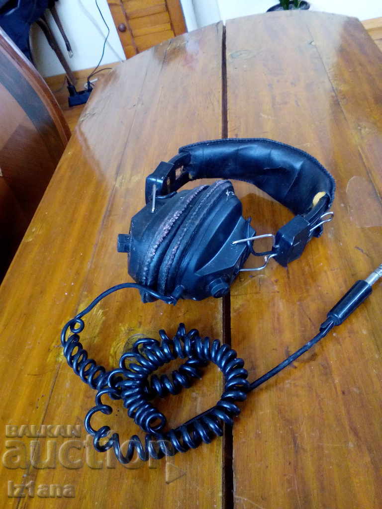 Old Philips headphones
