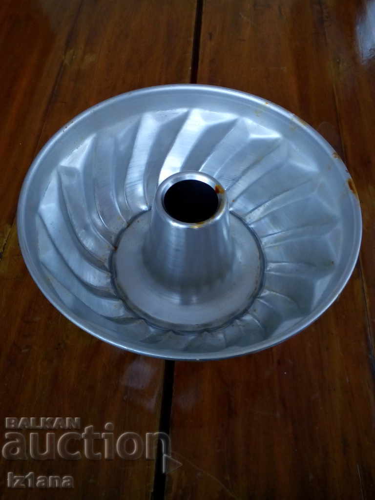 Aluminum form for cake with price 20.00 BGN | € 10.23 Aluminum form for cake with price 20.00 BGN | € 10.23