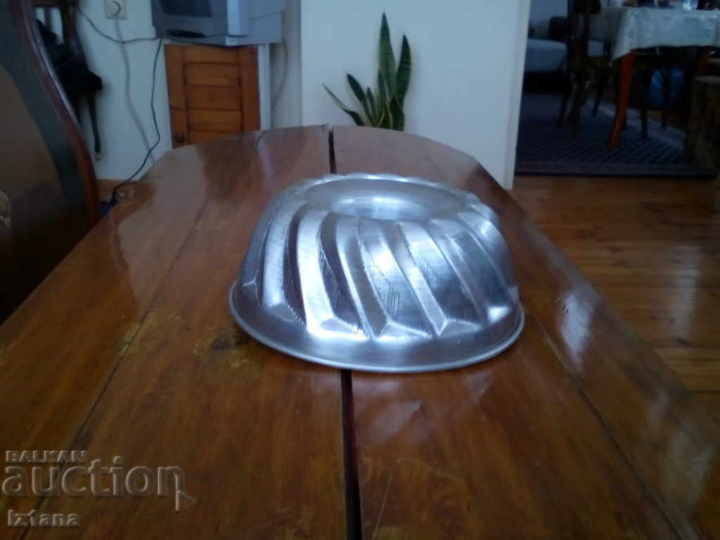 Delivery of Aluminum form for cake Delivery of Aluminum form for cake