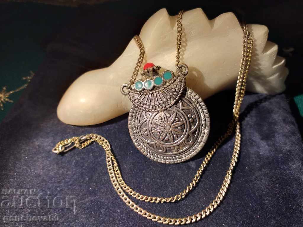 Old medallion, pendant necklace - 6
