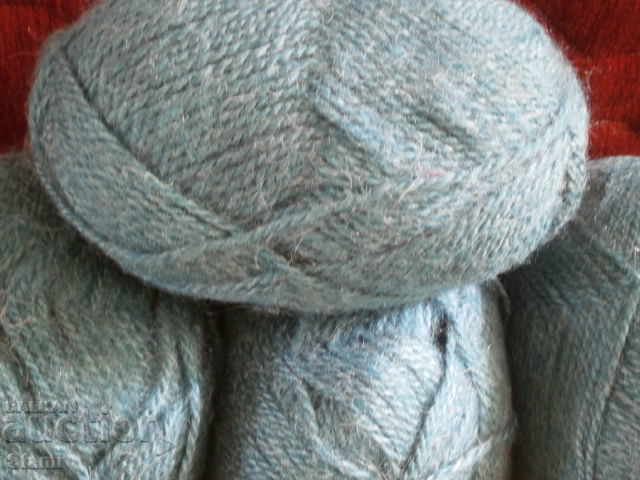 Auction Butter-green Turkish MOHAIR yarn 400 grams Auction Butter-green Turkish MOHAIR yarn 400 grams