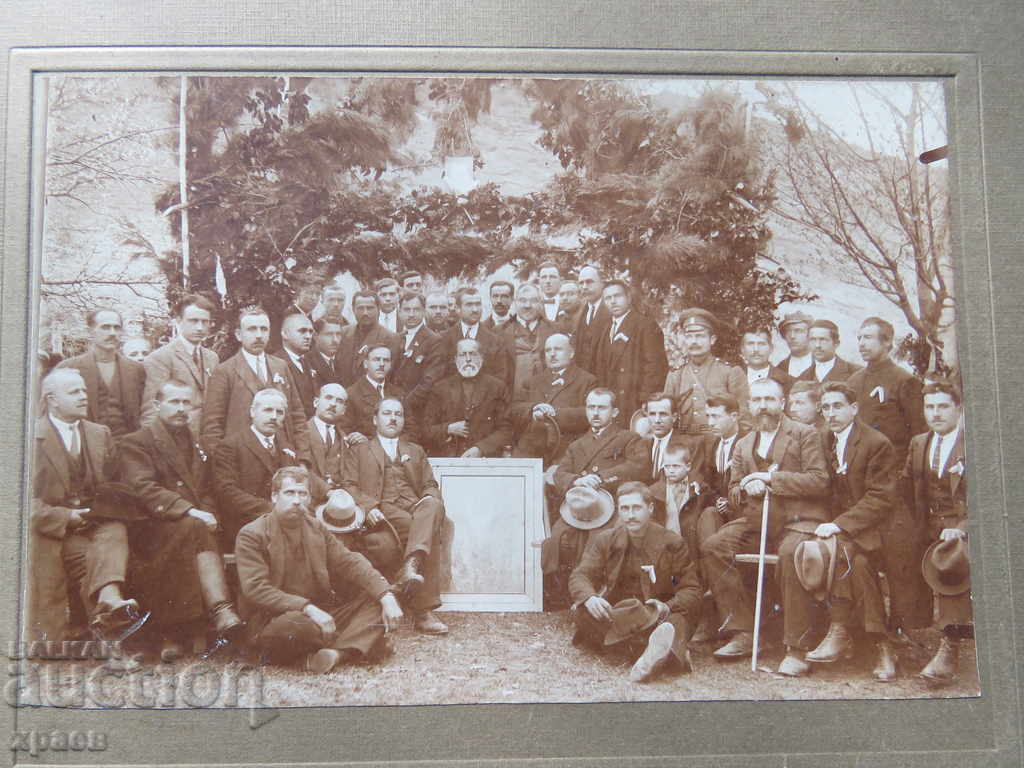 OLD PHOTO - CARDBOARD - LARGE - 0332