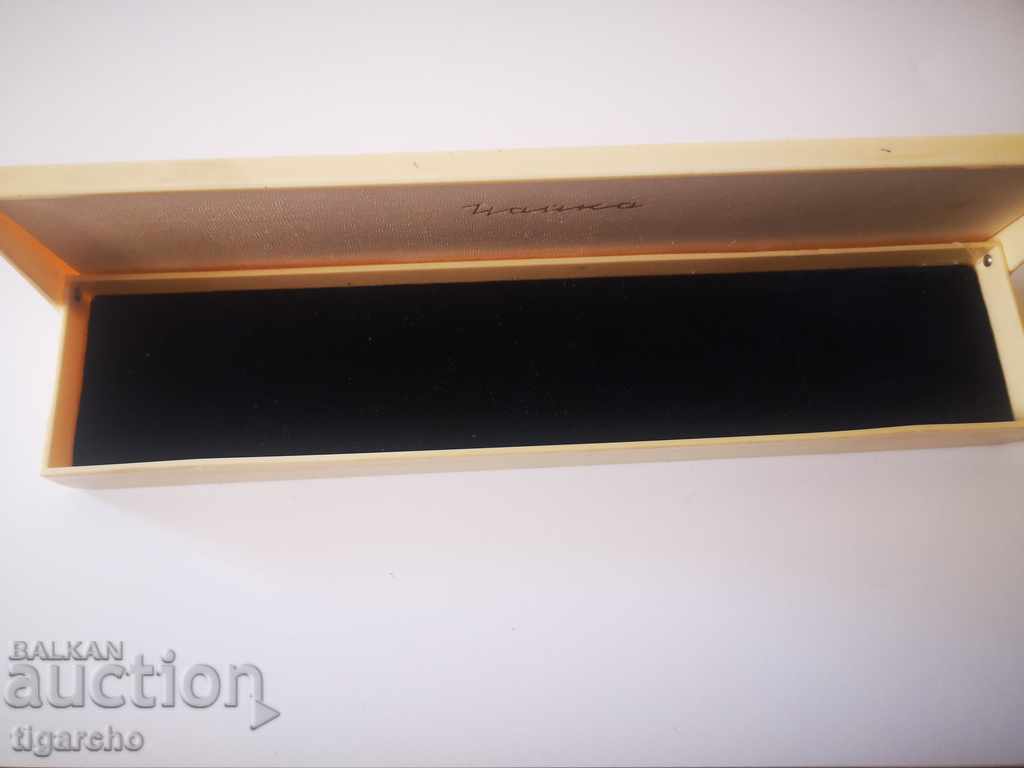 Auction Box of Pen Seagull Auction Box of Pen Seagull