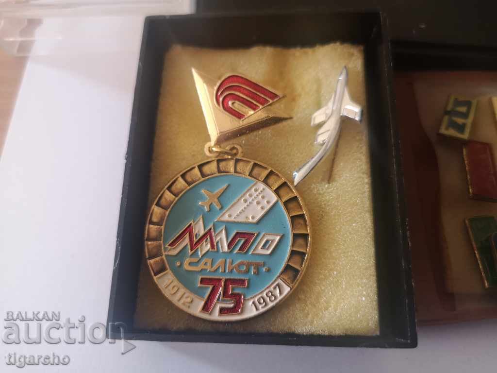 Delivery of Medals and badges Delivery of Medals and badges