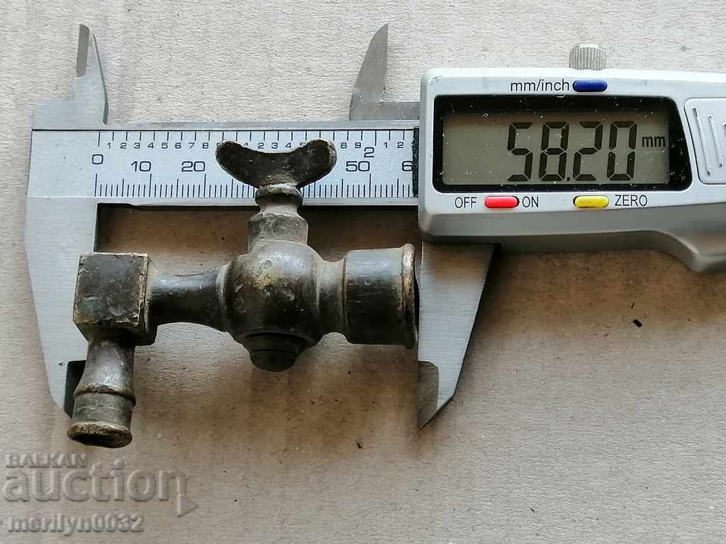 Old bronze spout cinnamon faucet stopcock faucet with price 38.00 BGN | € 19.43 Old bronze spout cinnamon faucet stopcock faucet with price 38.00 BGN | € 19.43
