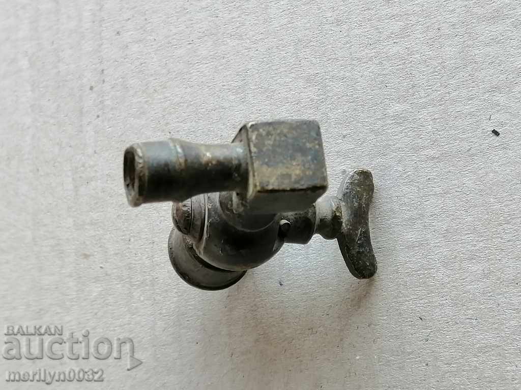 Auction Old bronze spout cinnamon faucet stopcock faucet Auction Old bronze spout cinnamon faucet stopcock faucet