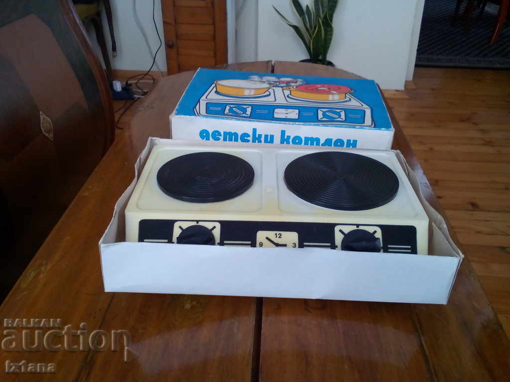 Old toy hob with price 50.00 BGN | € 25.56 Old toy hob with price 50.00 BGN | € 25.56