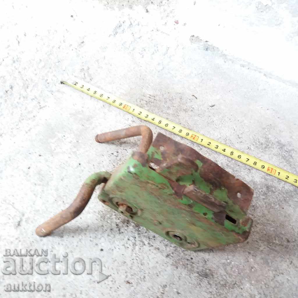 OLD FORGED MASSIVE LOCK with price 2.99 BGN | € 1.53 OLD FORGED MASSIVE LOCK with price 2.99 BGN | € 1.53