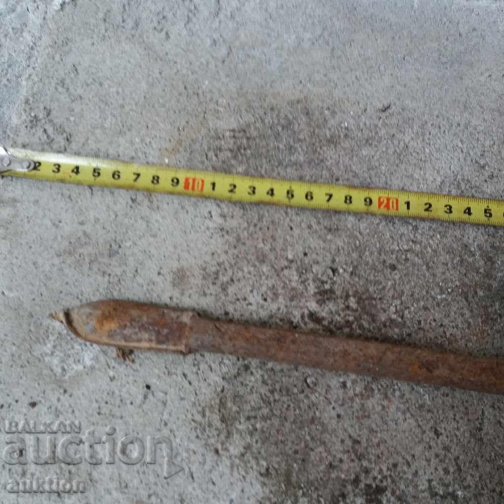 OLD MASSIVE FORGED DRILL - JOINING TOOL with price 4.99 BGN | € 2.55 OLD MASSIVE FORGED DRILL - JOINING TOOL with price 4.99 BGN | € 2.55