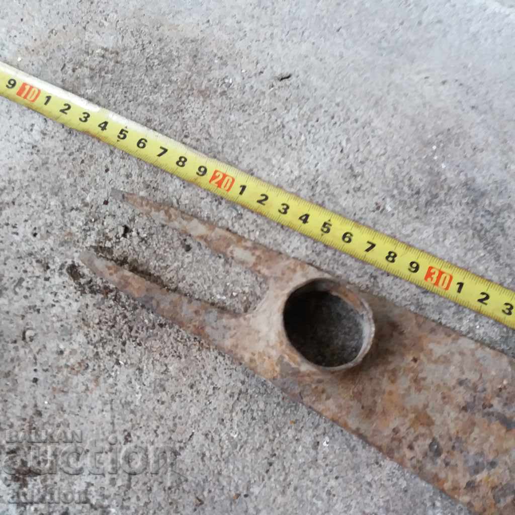 OLD FORGED MOTHER FOR YARD, GARDEN - 5 OLD FORGED MOTHER FOR YARD, GARDEN - 5