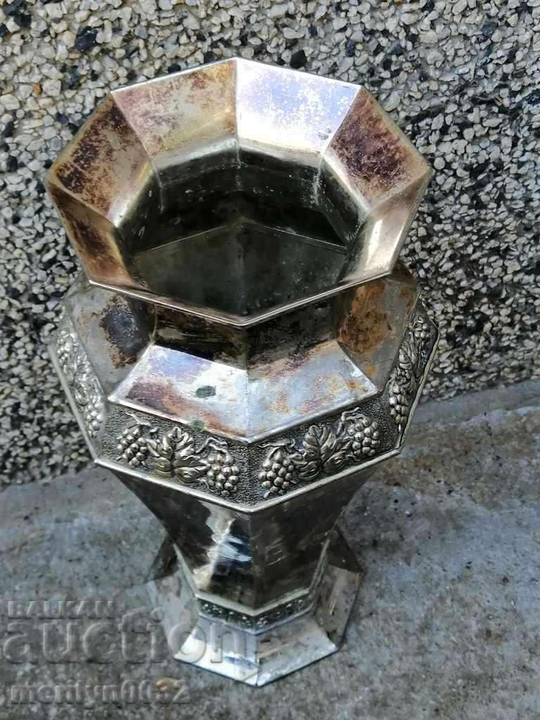 Auction Old metal vase thick silver plated Art Deco Auction Old metal vase thick silver plated Art Deco