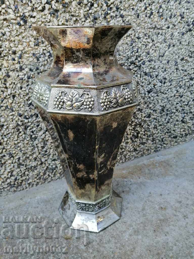Стара метална ваза дебело посребрена Арт Деко