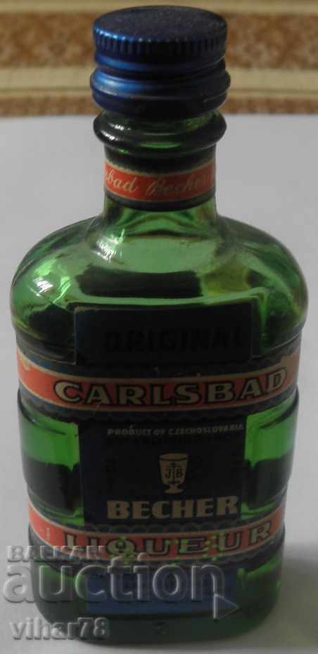 Delivery of old little bottle of alcohol bottles brandy-cartridge cartridge