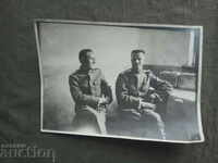 Eu și prietenul meu Iv. Lazarov în dressingul Tsaribrod 1917