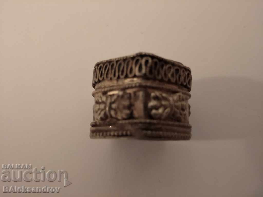 Chopped snuff box - 7 Chopped snuff box - 7