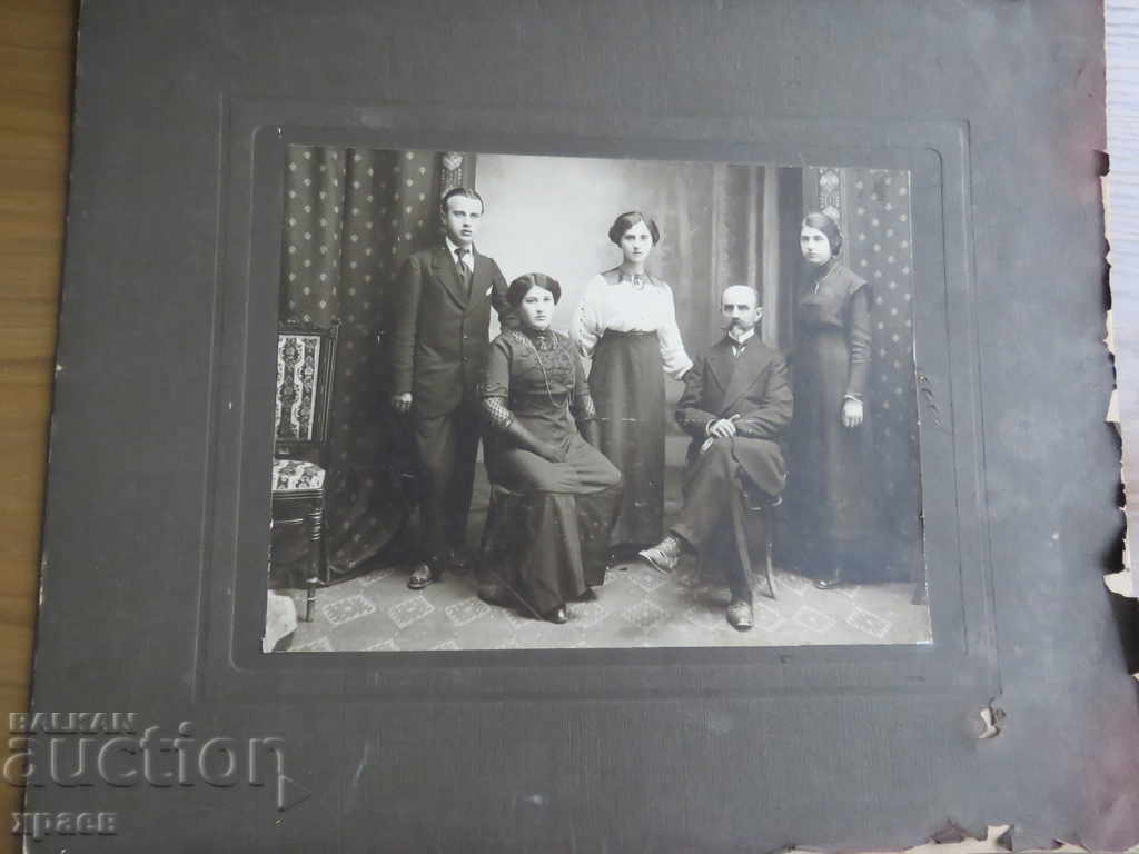 СТАРА ФОТОГРАФИЯ - КАРТОН - ГОЛЯМА - 0372 с цена € 17.99 | 35.19 лв.
