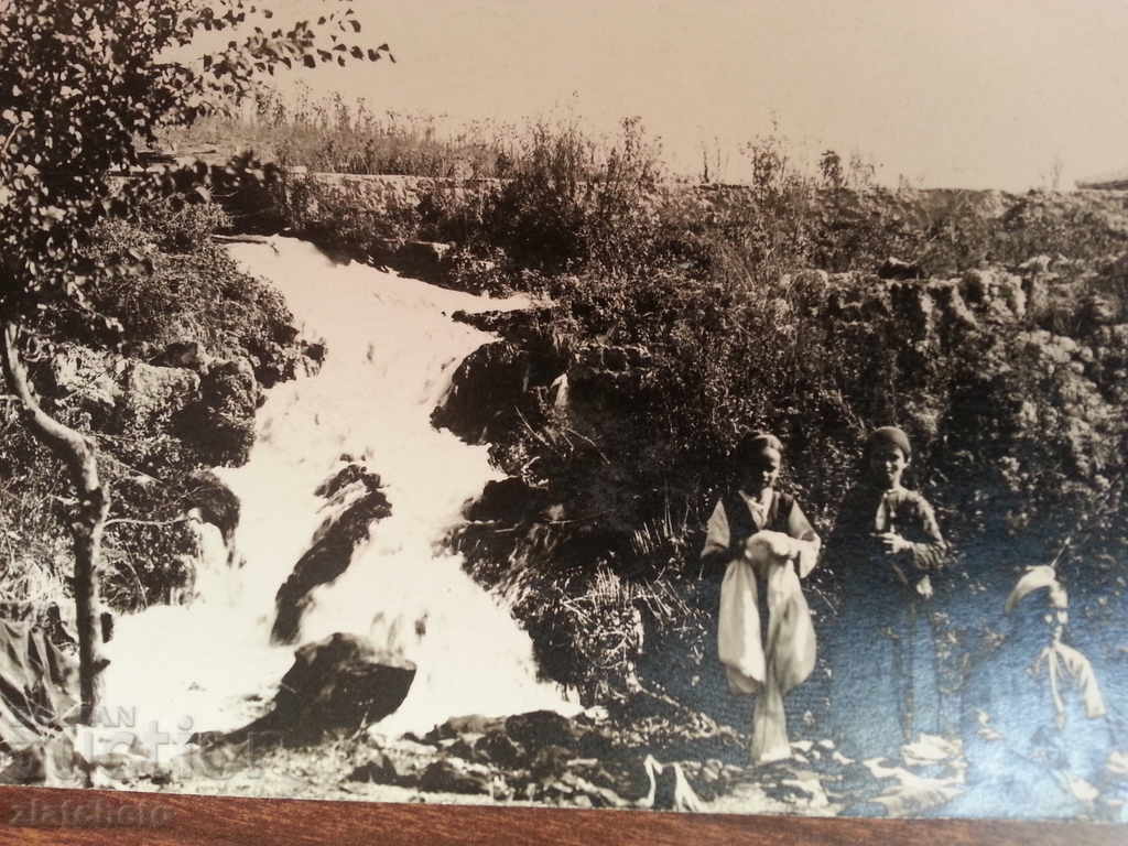 old photo with price 5.00 BGN | € 2.56 old photo with price 5.00 BGN | € 2.56