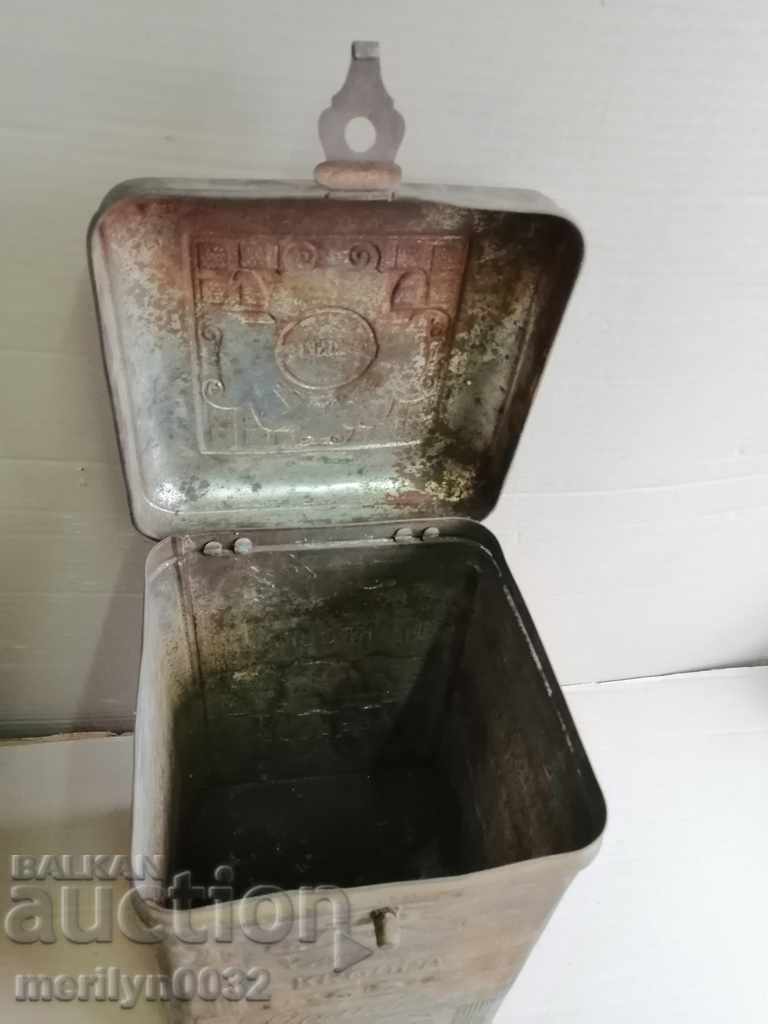 Delivery of Old Czech metal box box Delivery of Old Czech metal box box