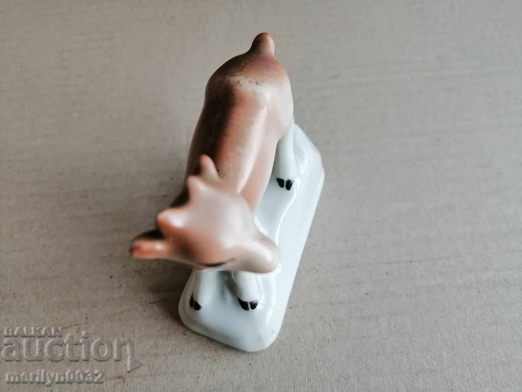 Auction Old porcelain figure, figurine, sculpture, fawn Auction Old porcelain figure, figurine, sculpture, fawn