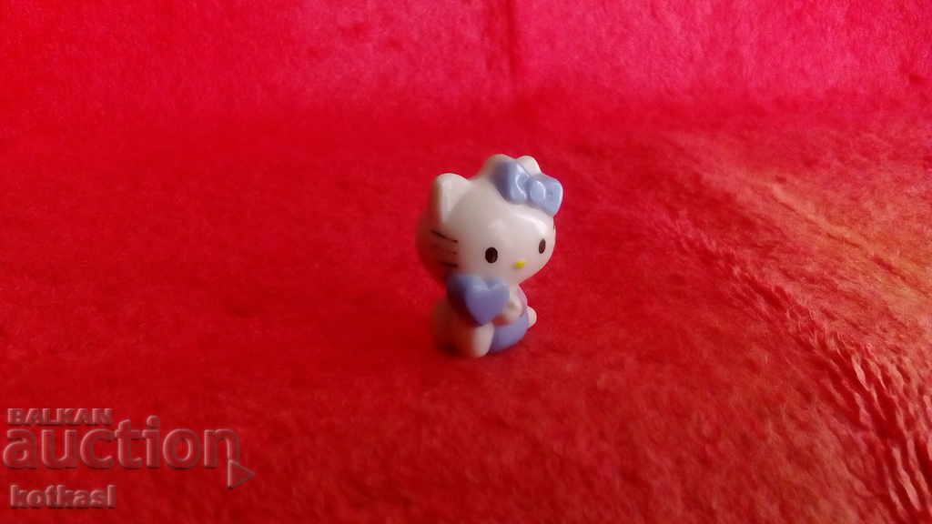 Chocolate Egg Heart Kitten figurine with price 3.50 BGN | € 1.79 Chocolate Egg Heart Kitten figurine with price 3.50 BGN | € 1.79