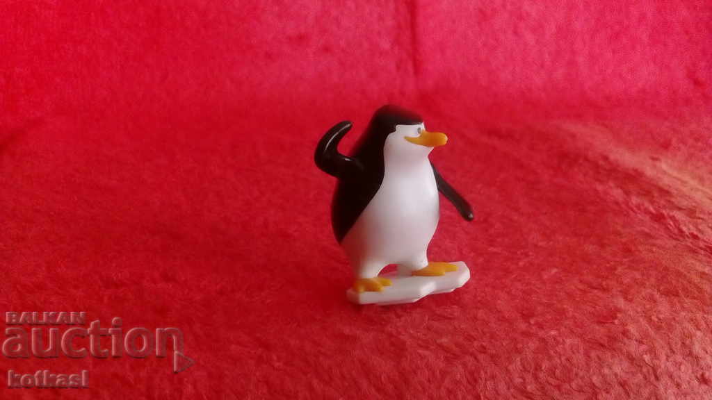 Penguins of Madagascar Chocolate Egg Figure Penguins of Madagascar Chocolate Egg Figure