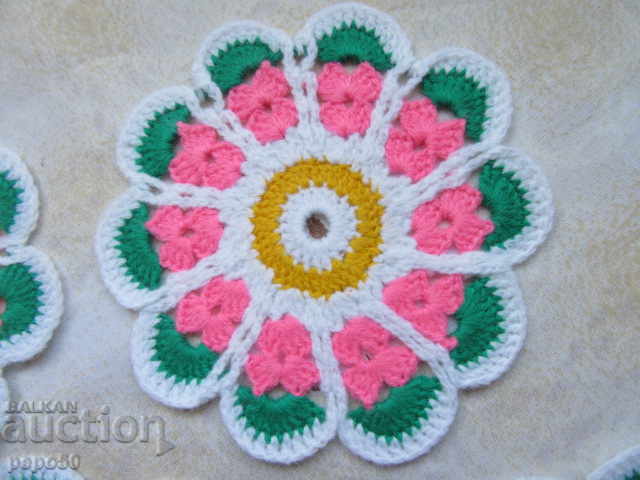 Auction / N / KNITTED KIT ON A HOOK FOR COLD SERVING - FROM SOCA Auction / N / KNITTED KIT ON A HOOK FOR COLD SERVING - FROM SOCA