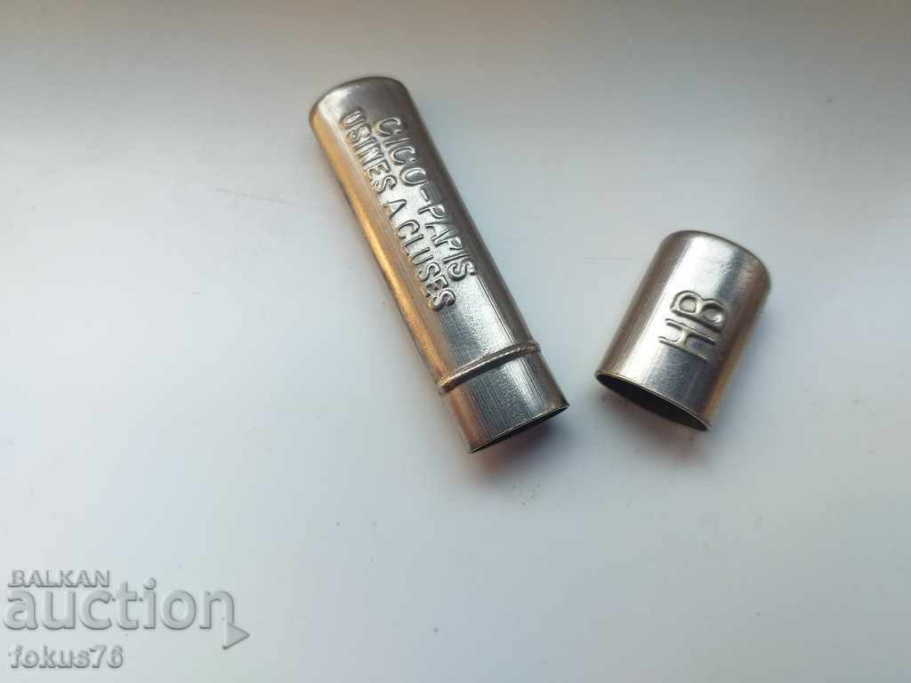 Auction SMALL METAL BOX WITH MARKINGS - BZC Auction SMALL METAL BOX WITH MARKINGS - BZC