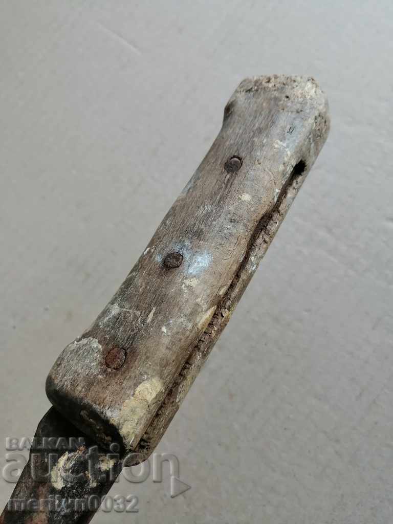Old Primitive Knife - 6 Old Primitive Knife - 6