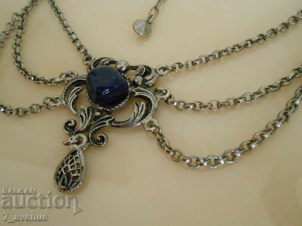 Delivery of A very impressive natural stone necklace, a very sophisticated model Delivery of A very impressive natural stone necklace, a very sophisticated model