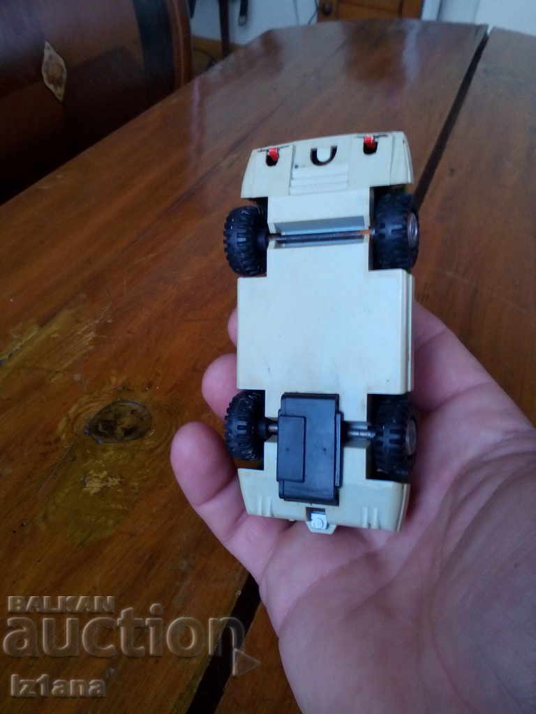 Παλιό αυτοκίνητο, τρόλεϊ - 5