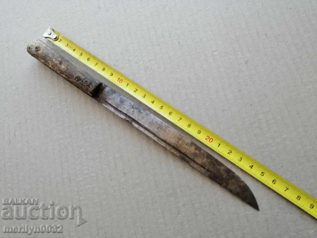 An old knife with buffalo horns primitive - 5 An old knife with buffalo horns primitive - 5