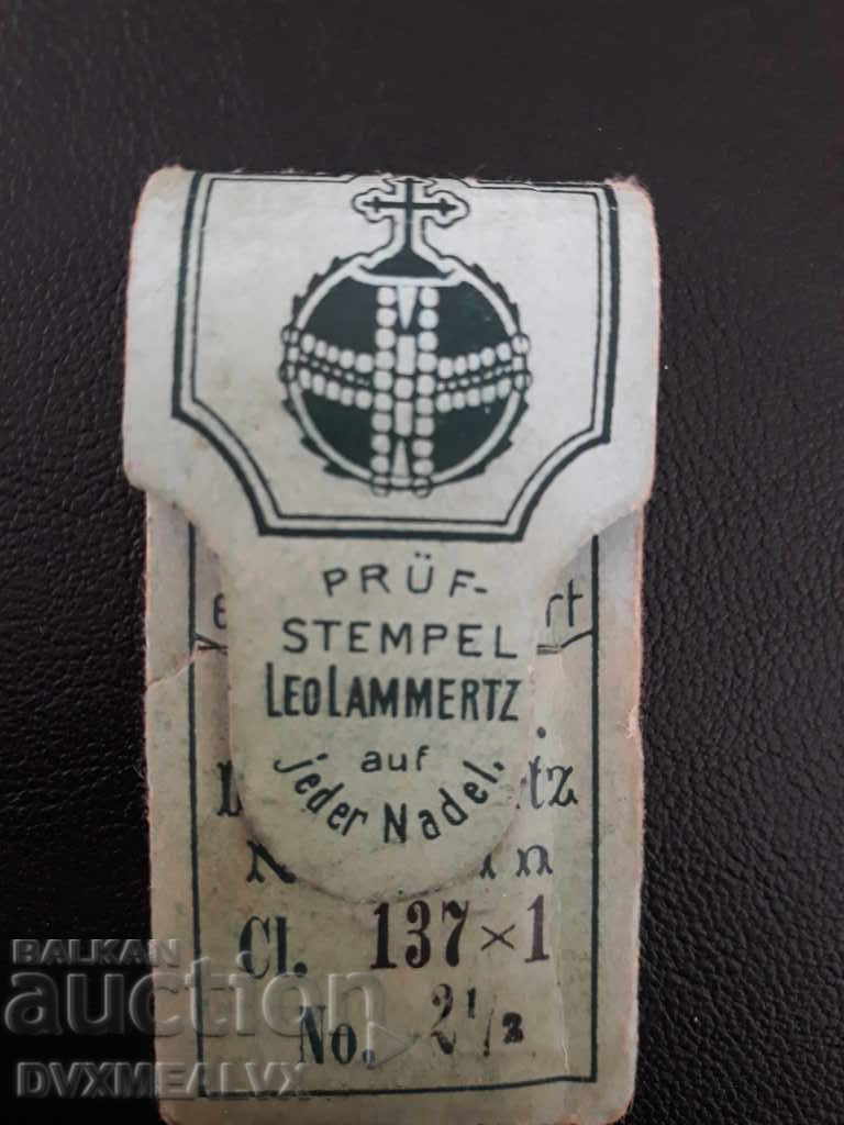 Auction  Old sewing machine needles