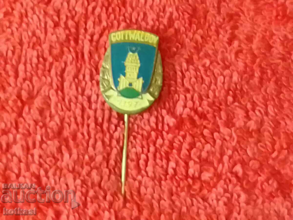 Old social badge bronze pin city GOTTWALDOV Czechoslovakia - 5 Old social badge bronze pin city GOTTWALDOV Czechoslovakia - 5