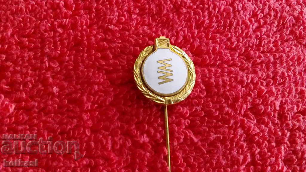 Auction Old metal badge bronze pin enamel bulb light Auction Old metal badge bronze pin enamel bulb light