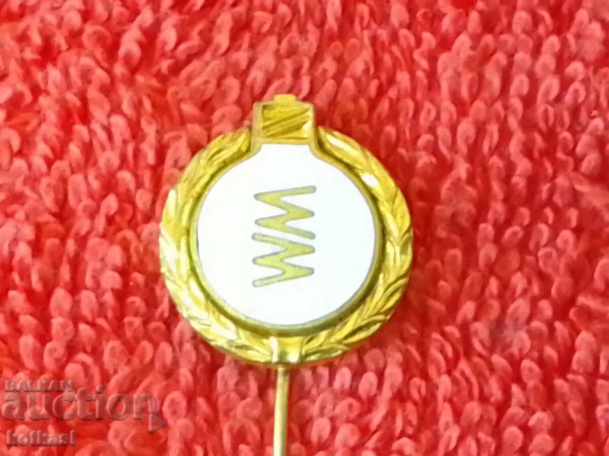 Old metal badge bronze pin enamel bulb light - 6 Old metal badge bronze pin enamel bulb light - 6