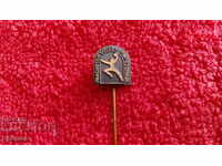 Old sports badge needle Handball Union Macedonia